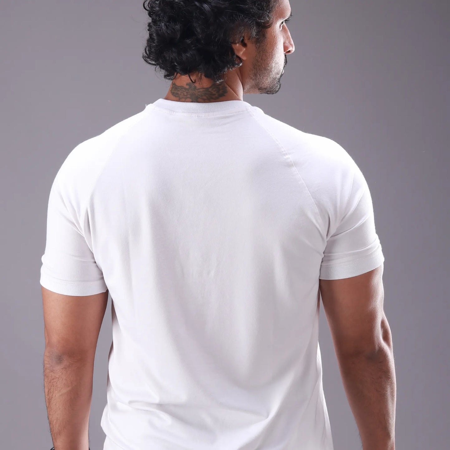 Skysh White Solid Men's Round Neck Bamboo-Cotton Blend Half Sleeve T-Shirt
